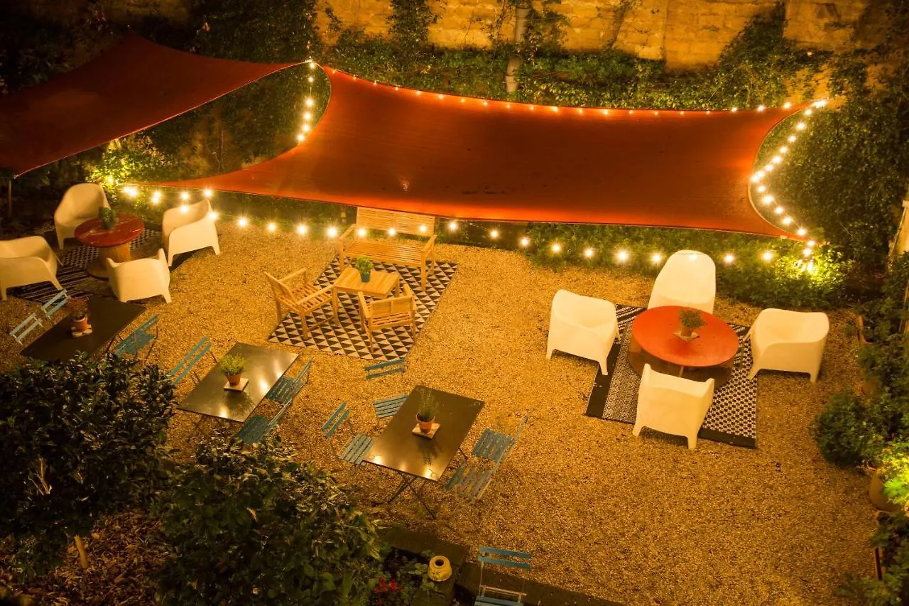 נאפולי Borgo Vergini Garden B&B לינה וארוחת בוקר