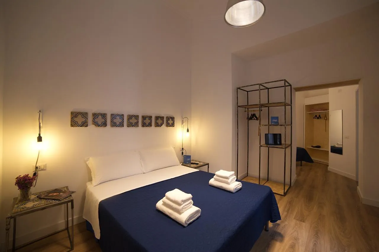 ** לינה וארוחת בוקר נאפולי Borgo Vergini Garden B&B איטליה