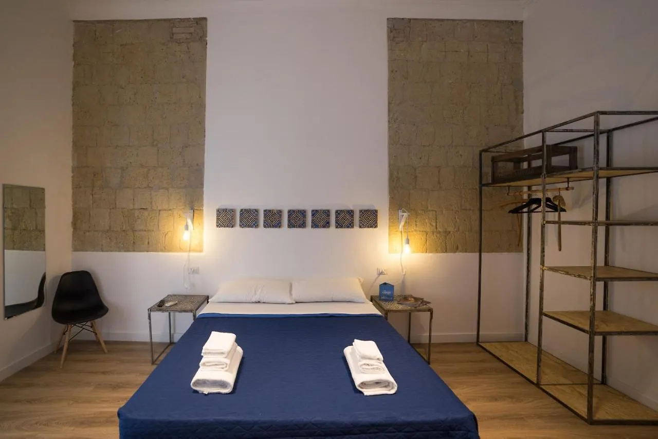 ** לינה וארוחת בוקר נאפולי Borgo Vergini Garden B&B איטליה